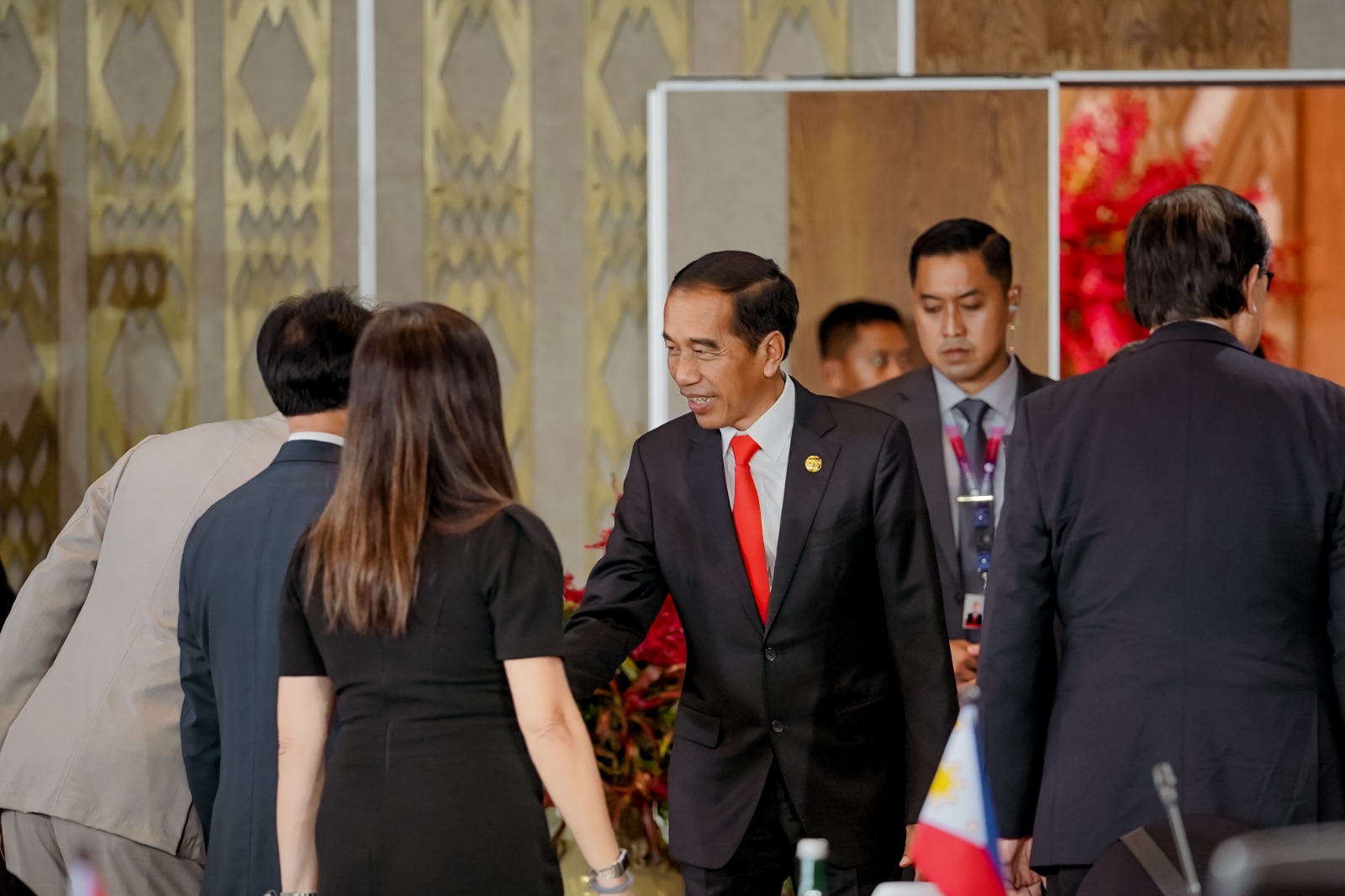 Presiden Jokowi Ajak Dunia Usaha Berkolaborasi untuk Wujudkan ASEAN Sebagai Pusat Pertumbuhan Ekonomi